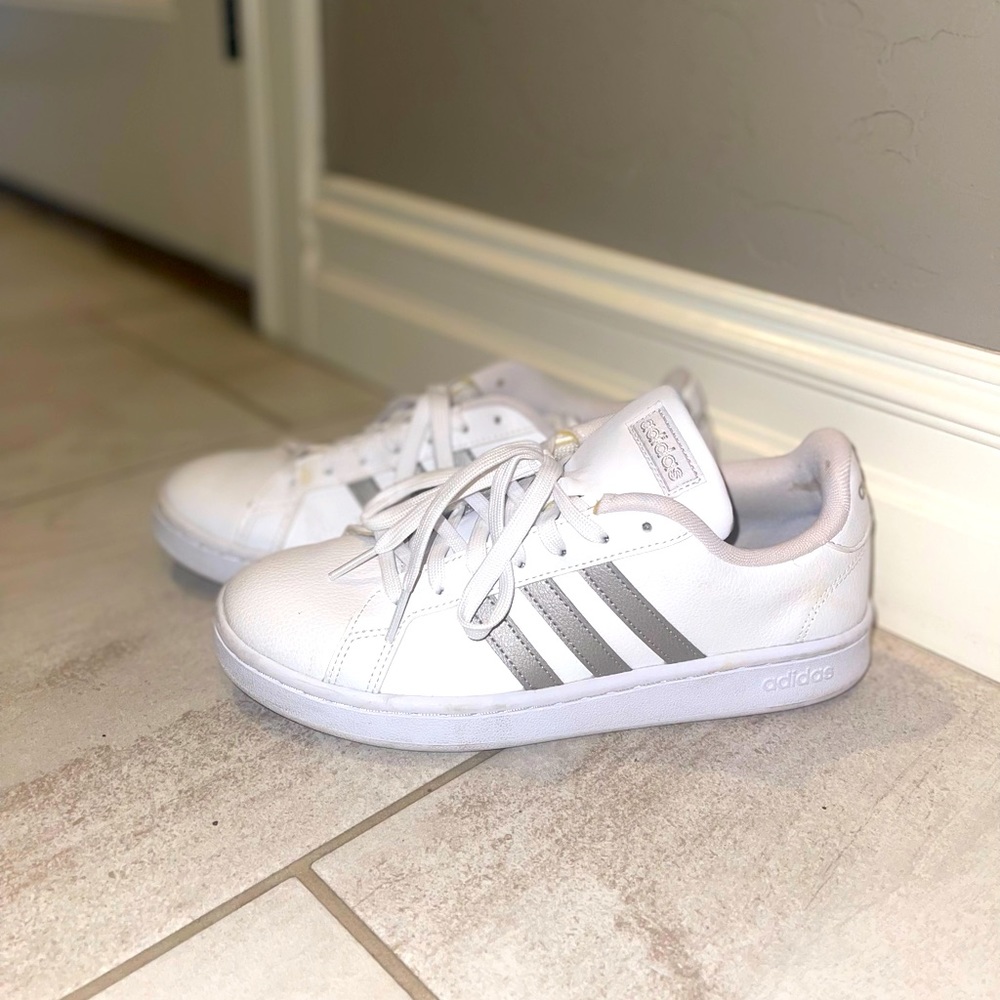 Adidas 3 stripe cloud foam